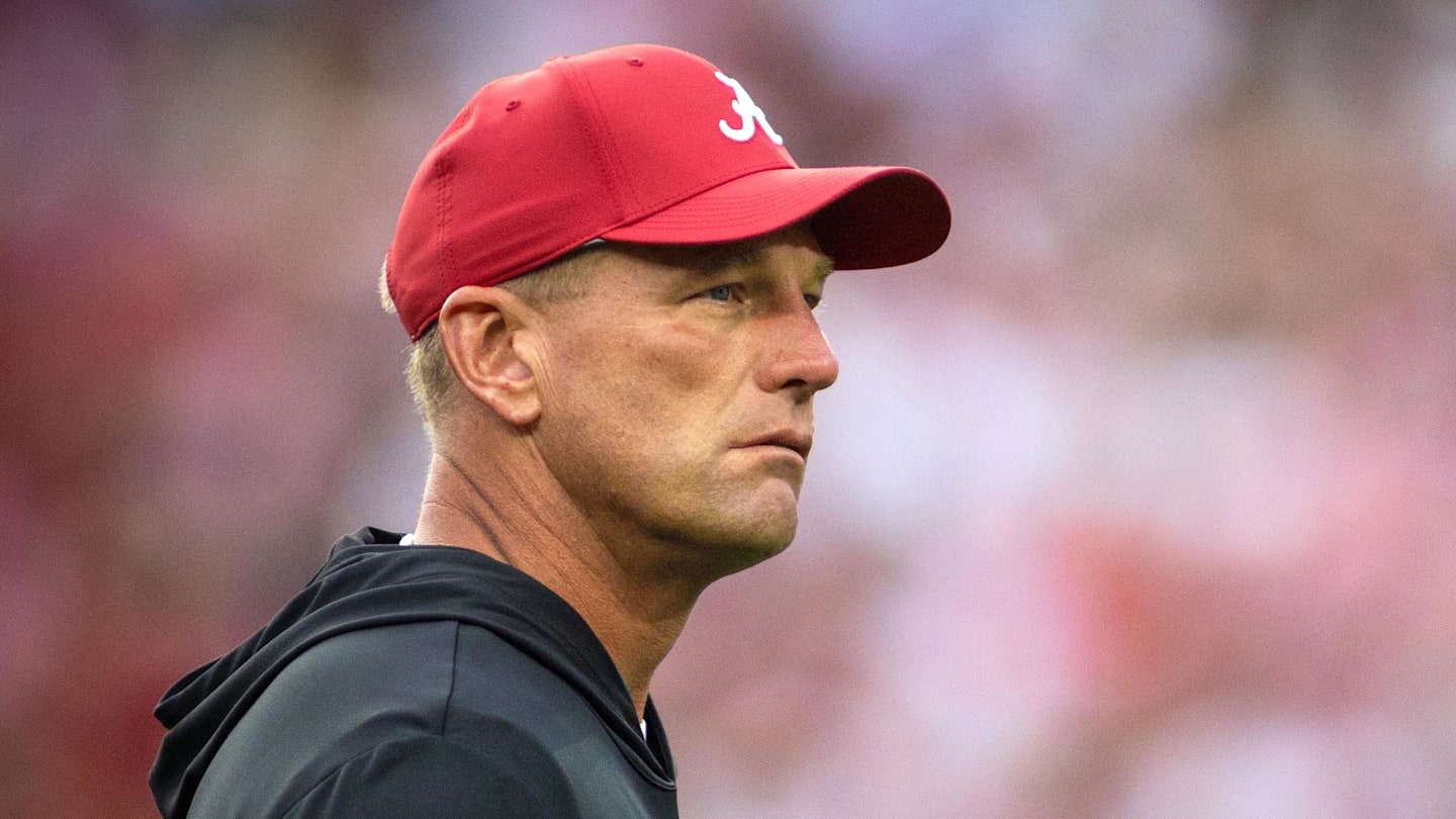 AP top 25 poll: Alabama, Michigan dip in college football rankings for Week 7