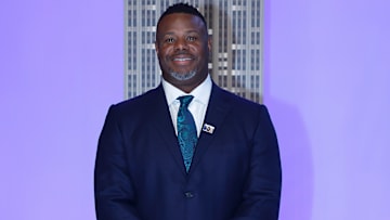 Ken Griffey Jr. tiene un acuerdo con los Rojos de Cincinnati que le hace ganar dinero a pesar de estar retirado