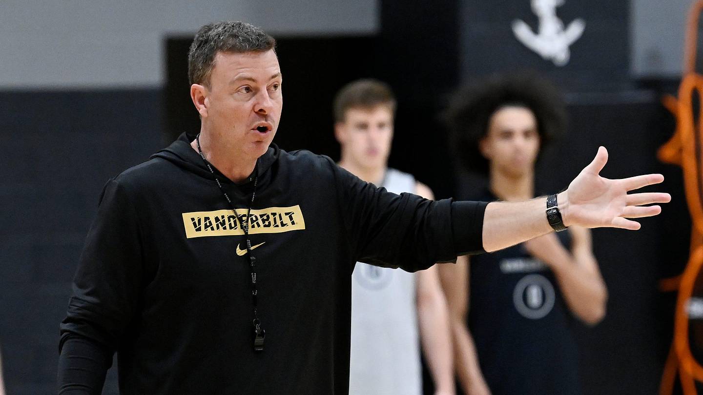 Reevaluating Potential Virginia Basketball Head Coaching Candidates