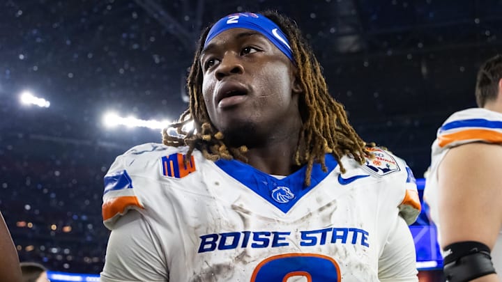 Dec 31, 2024; Glendale, AZ, USA; Boise State Broncos running back Ashton Jeanty (2) against the Penn State Nittany Lions during the Fiesta Bowl at State Farm Stadium. Dec 31, 2024; Glendale, AZ, USA; Boise State Broncos running back Ashton Jeanty (2) against the Penn State Nittany Lions during the Fiesta Bowl at State Farm Stadium.