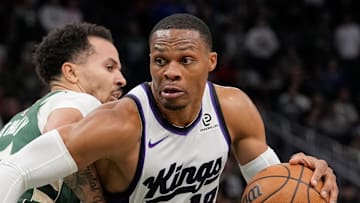 Sacramento Kings v Milwaukee Bucks