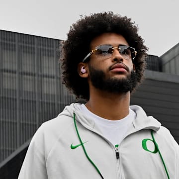 oregon ducks dante moore dan lanning iowa hawkeyes urban meyer big ten college football patrick mahomes malik benson nfl