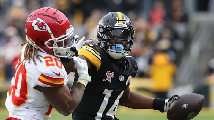 Pittsburgh Steelers wide receiver George Pickens and Kansas City Chiefs safety Justin Reid on Dec 25, 2024. Pittsburgh Steelers wide receiver George Pickens and Kansas City Chiefs safety Justin Reid on Dec 25, 2024.