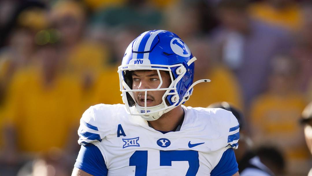 Nov 23, 2024; Tempe, Arizona, USA; Brigham Young Cougars linebacker Jack Kelly (17) against the Arizona State Sun Devils at Mountain America Stadium.  
