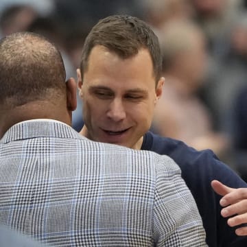 UNC basketball head coach Hubert Davis and Duke's Jon Scheyer