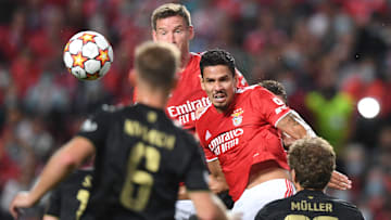 Timão tentou, sem sucesso, repatriar Lucas Veríssimo