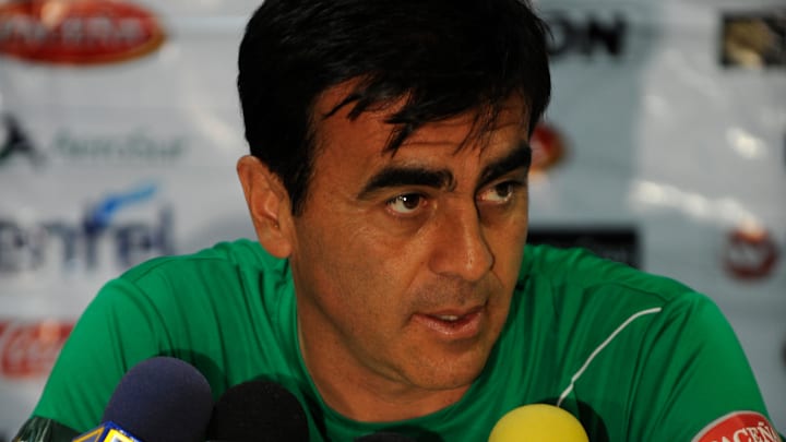 Bolivian football team coach Gustavo Qui