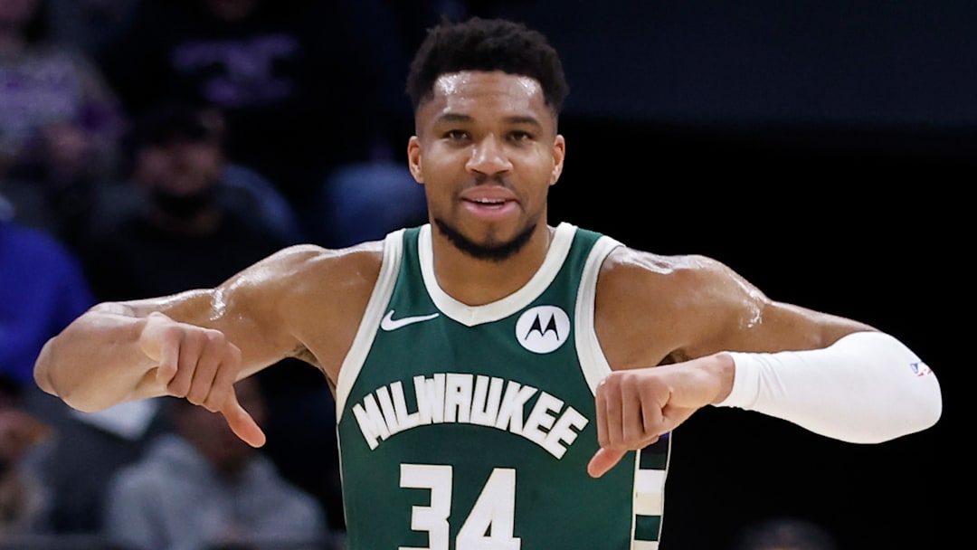 Milwaukee Bucks v Sacramento Kings