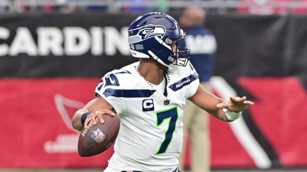 Seattle Seahawks quarterback Geno Smith (7) throws in the first half against the Arizona Cardinals  