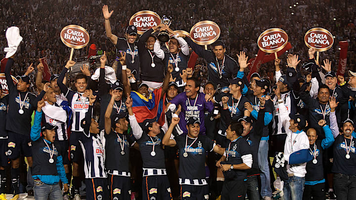 Monterrey v Santos - Apertura 2010