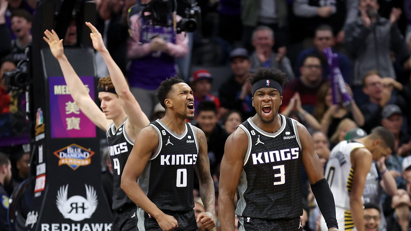 與公鹿發展聯盟球隊復出的 NBA 老將提供傷病更新