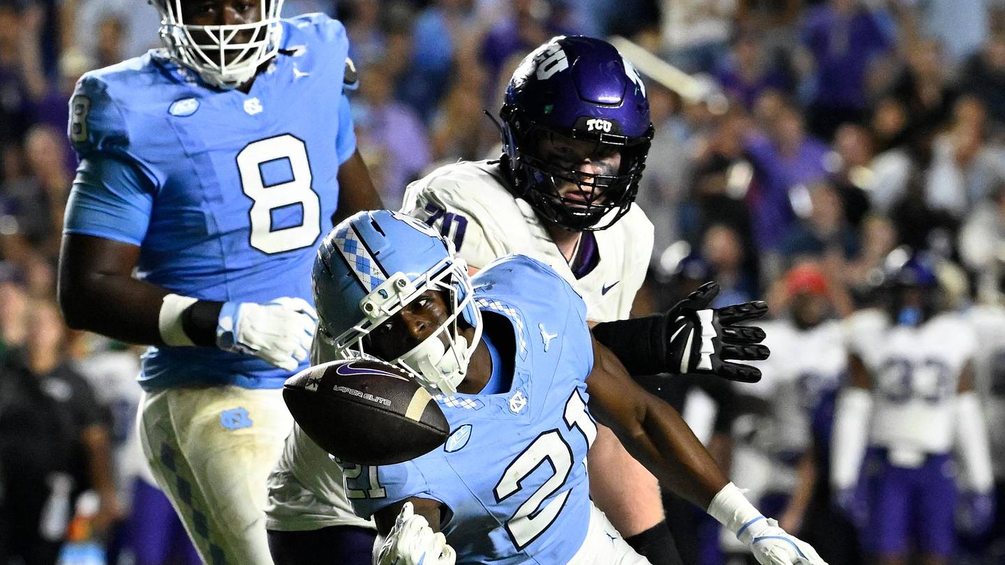 Tar Heels' Unofficial Depth Chart Ahead of Charlotte Matchup