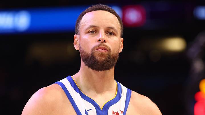 Golden State Warriors guard Stephen Curry (30) reacts against the Phoenix Suns on April 17, 2026.