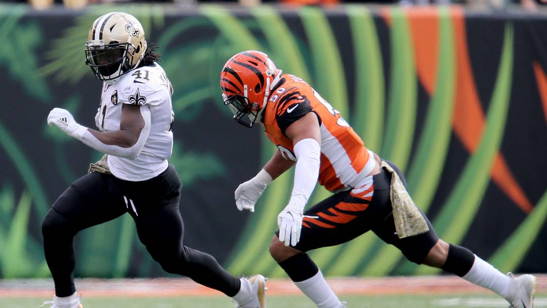 New Orleans Saints running back Alvin Kamara (41) carries the ball as Cincinnati Bengals outside linebacker Jordan Evans (50) defends during a Week 10 NFL game between the New Orleans Saints and the Cincinnati Bengals, Sunday, Nov. 11, 2018, at Paul Brown Stadium in Cincinnati. 

Cincinnati Bengals Vs New Orleans Saints Nov 11