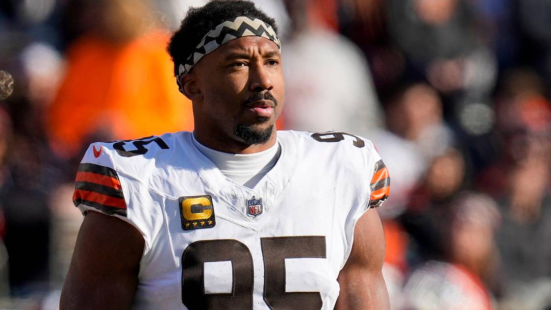 Los Angeles Rams defensive end Myles Garrett