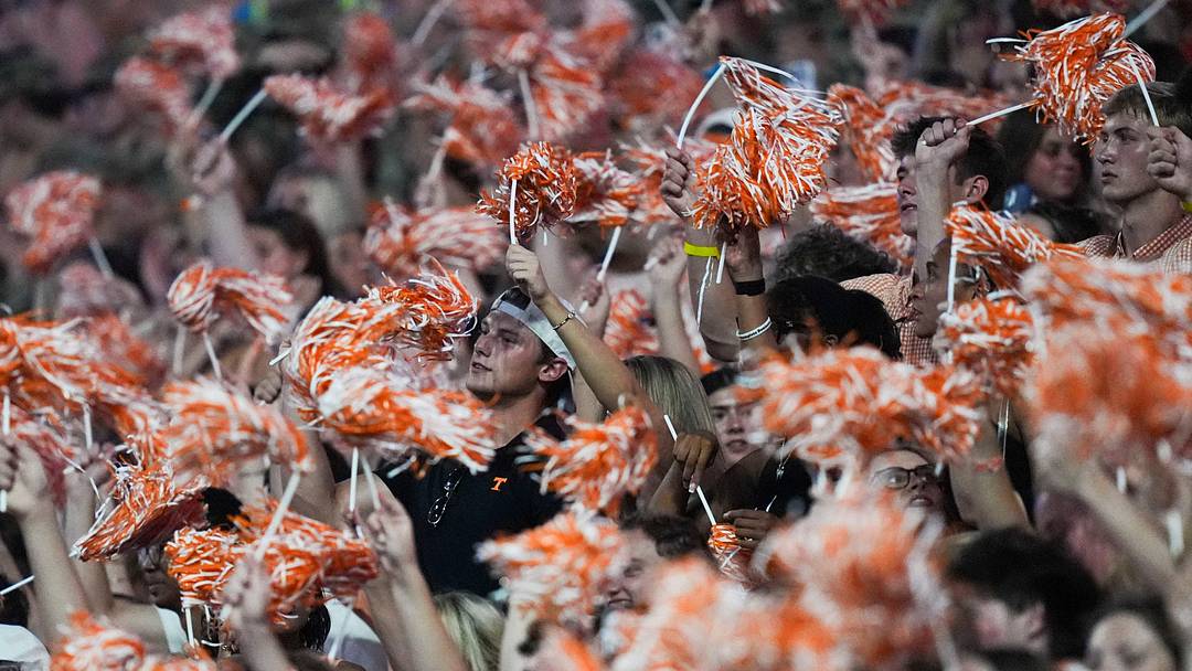 Students cheer during a game between Tennessee and Kennesaw State at Neyland Stadium in Knoxville, Tenn., Sept. 19, 2026. Students cheer during a game between Tennessee and Kennesaw State at Neyland Stadium in Knoxville, Tenn., Sept. 19, 2026.