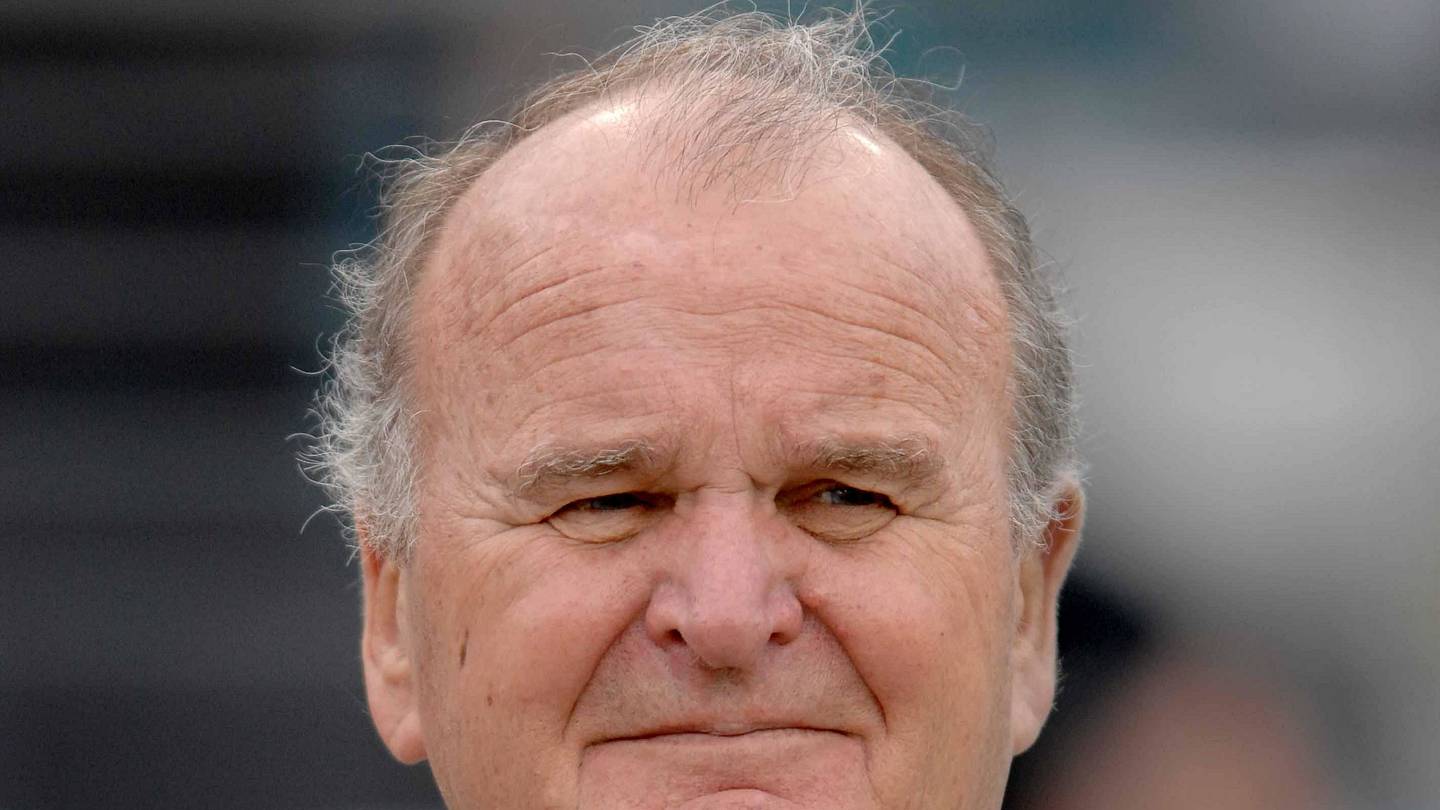 Former Jacksonville Jaguars Owner Wayne Weaver Voices Support For Stadium Approval - Vimarsana News