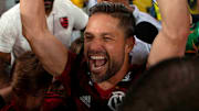 Diego Ribas entrou para o time dos aposentados do futebol brasileiro