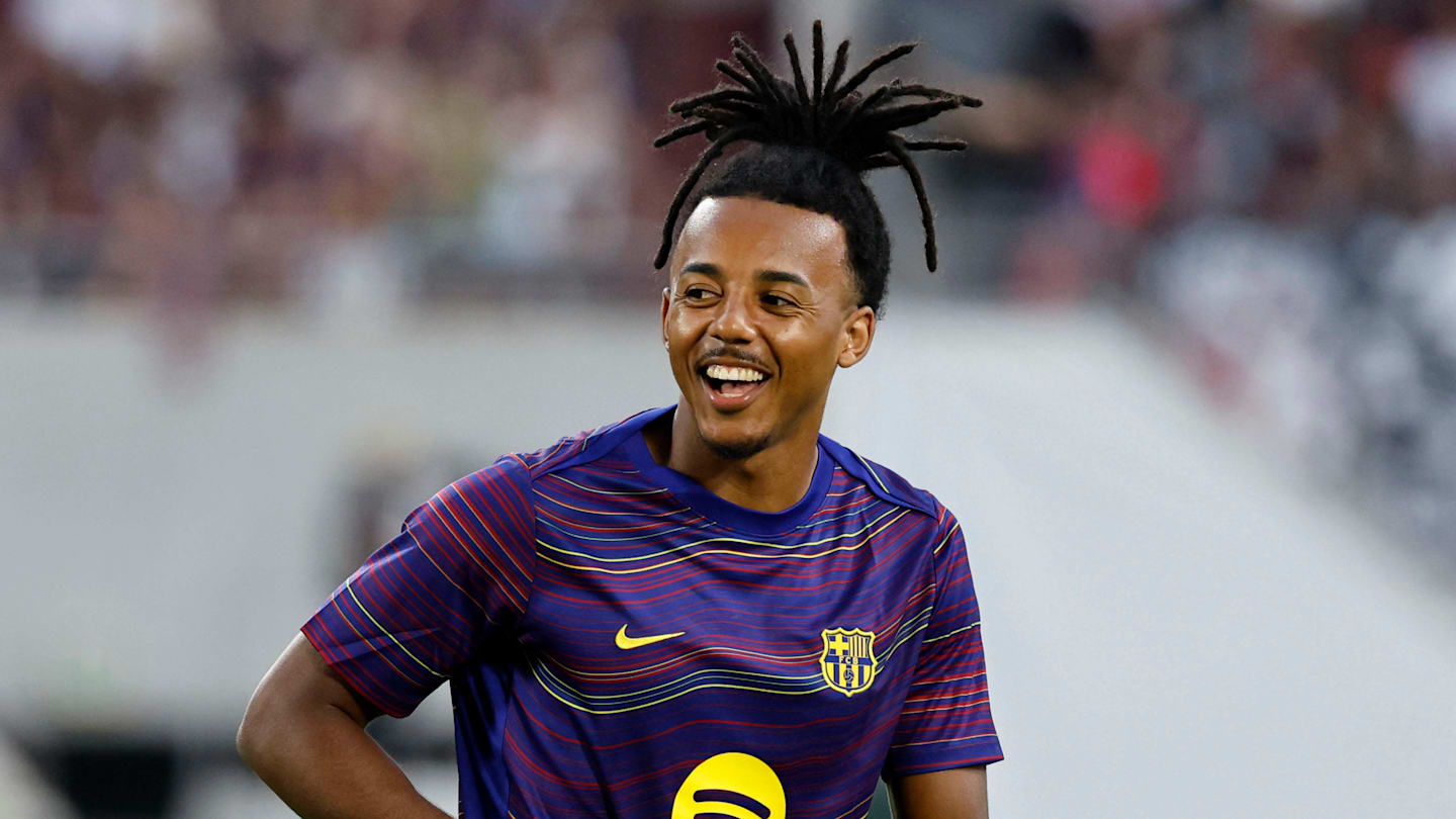 Barcelona Confirms Jules Koundé Renewal, Plans Frenkie de Jong Extension