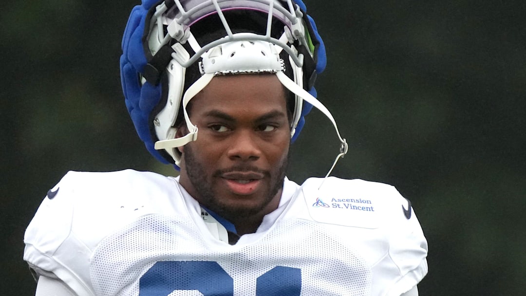 Indianapolis Colts defensive end Titus Leo (91) walks onto the field during the Colts’ training camp Wednesday, Aug. 7, 2024, at Grand Park Sports Complex in Westfield.