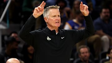 Los Angeles Lakers v Golden State Warriors