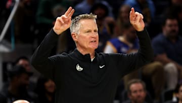 Los Angeles Lakers v Golden State Warriors