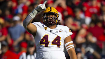 Nov 25, 2022; Tucson, Arizona, USA; Arizona State Sun Devils defensive lineman Tautala Pesefea (44)