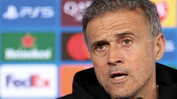 FBL-EUR-C1-PSG-PRESSER