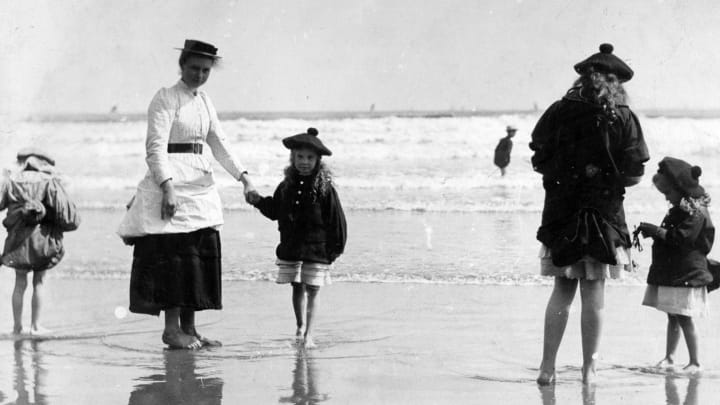 Beachgoers circa 1891.