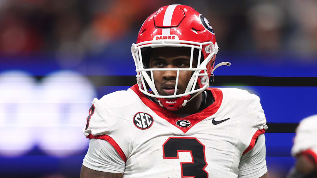 Dec 6, 2025; Atlanta, GA, USA; Georgia Bulldogs linebacker CJ Allen (3) looks on during the first quarter against the Alabama Crimson Tide during the 2025 SEC Championship game at Mercedes-Benz Stadium. Mandatory Credit: Brett Davis-Imagn Images