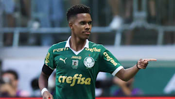 Estêvão é o grande nome do atual elenco alviverde