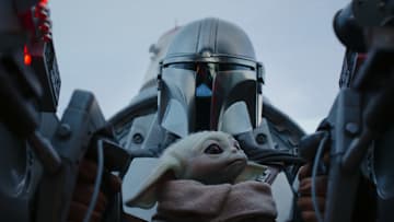 (L-R): Din Djarin (Pedro Pascal) and Grogu in Lucasfilm's THE MANDALORIAN, season three, exclusively on Disney+. ©2023 Lucasfilm Ltd. & TM. All Rights Reserved.