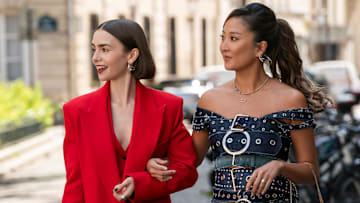 Emily In Paris. (L to R) Lily Collins as Emily, Ashley Park as Mindy in Emily In Paris