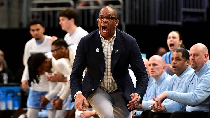 North Carolina Tar Heels head coach Hubert Davis