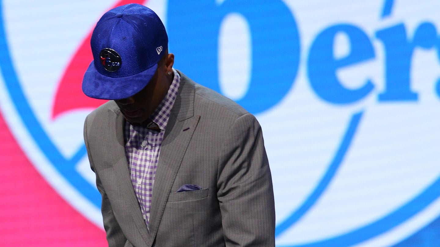 Free Agency Reshapes NFL, NBA, NHL Offseasons