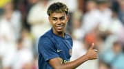 Lamine Yamal debutó con el primer equipo del FC Barcelona cuando tenía 15 años