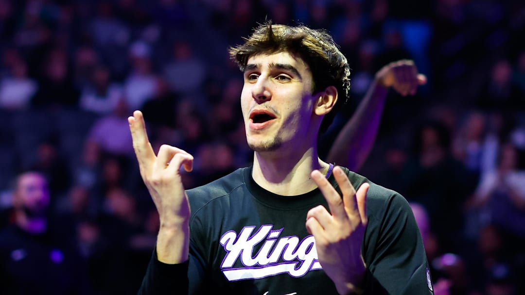 Jan 20, 2026; Sacramento, California, USA; Sacramento Kings center Maxime Raynaud (42) is greeted by teammates during player introductions before the game against the Miami Heat at Golden 1 Center. Mandatory Credit: Sergio Estrada-Imagn Images Jan 20, 2026; Sacramento, California, USA; Sacramento Kings center Maxime Raynaud (42) is greeted by teammates during player introductions before the game against the Miami Heat at Golden 1 Center. Mandatory Credit: Sergio Estrada-Imagn Images