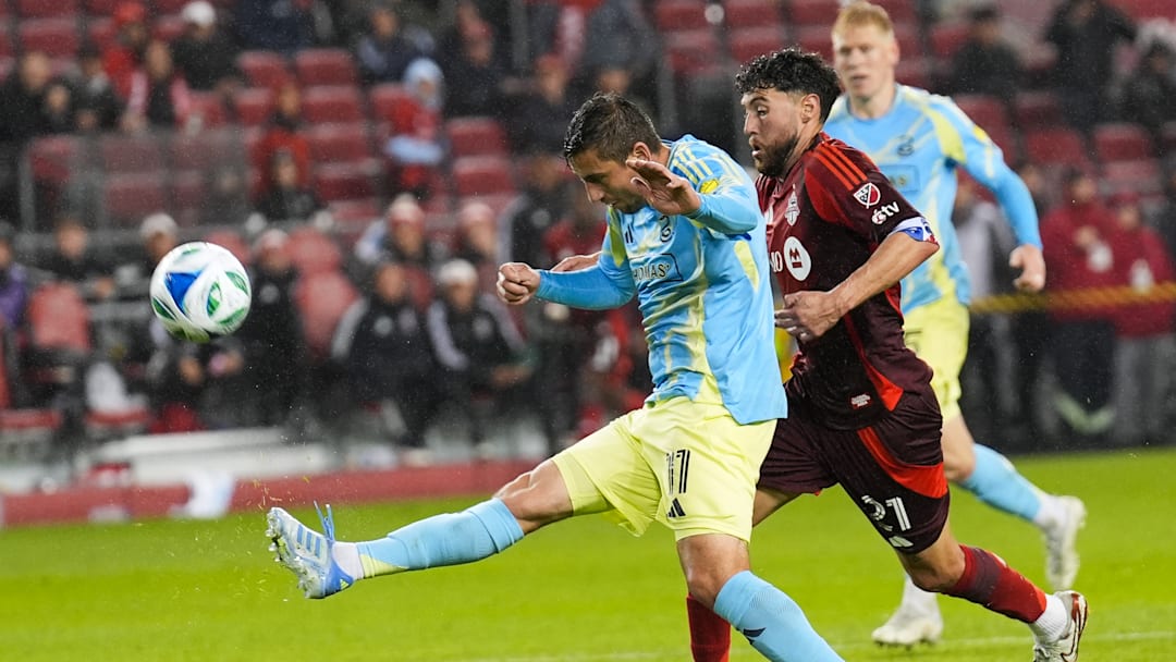 Captain Jonathan Osorio looks to lead Toronto FC to victory over Philadelphia.