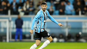 Villasanti é um dos pilares do Grêmio