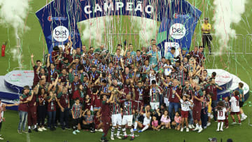 Técnico foi ovacionado pelo grupo de atletas do Tricolor