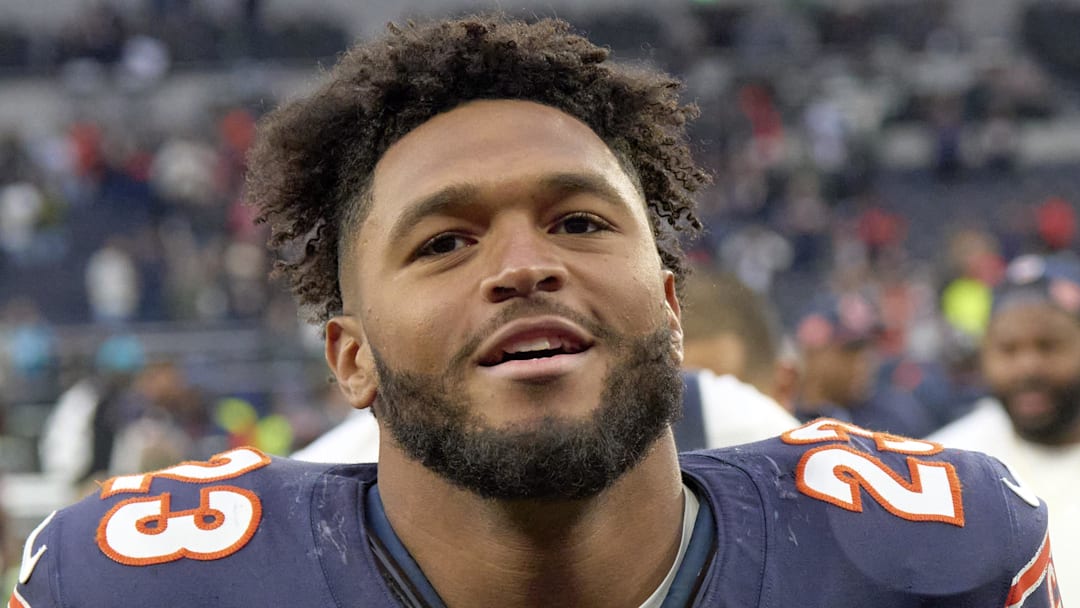 Chicago Bears running back Roschon Johnson