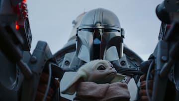 (L-R): Din Djarin (Pedro Pascal) and Grogu in Lucasfilm's THE MANDALORIAN, season three, exclusively on Disney+. ©2023 Lucasfilm Ltd. & TM. All Rights Reserved.