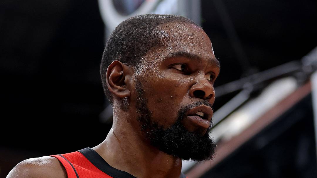 Houston Rockets forward Kevin Durant (7) reacts after making a basket against the Atlanta Hawks during the first quarter at Toyota Center on Mar 20, 2026. Houston Rockets forward Kevin Durant (7) reacts after making a basket against the Atlanta Hawks during the first quarter at Toyota Center on Mar 20, 2026.