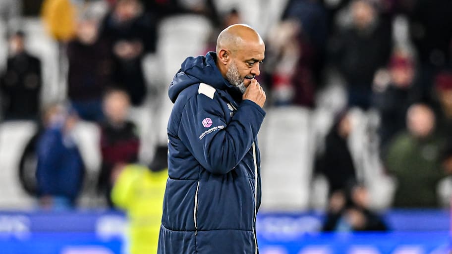 Nuno Espírito Santo deep in thought.