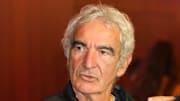 Raymond Domenech remet en cause le comportement de Kevin Danso.