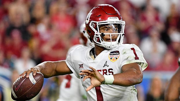 Oklahoma Sooners quarterback Kyler Murray (1)