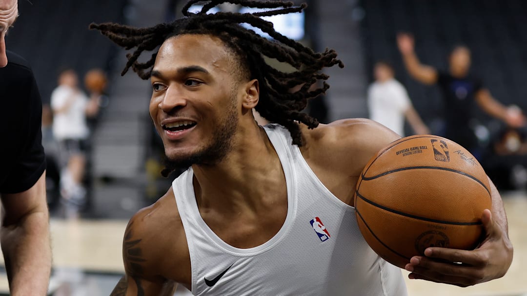 Stephpon Castle, Antonio Spurs