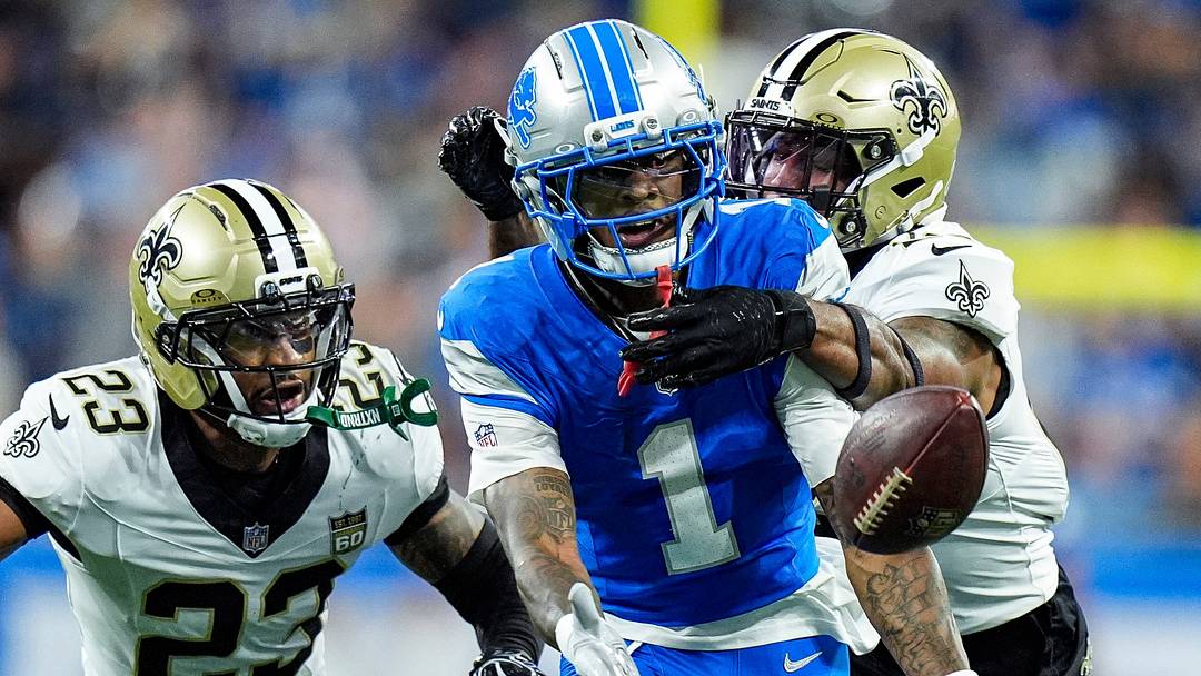 Detroit Lions wide receiver Jameson Williams (1) misses a catch against New Orleans Saints safety Julian Blackmon (23) Detroit Lions wide receiver Jameson Williams (1) misses a catch against New Orleans Saints safety Julian Blackmon (23)