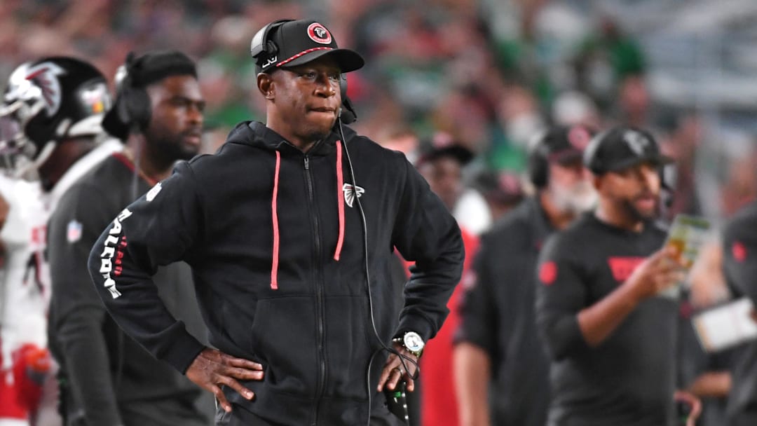 Sep 16, 2024; Philadelphia, Pennsylvania, USA; Atlanta Falcons head coach Raheem Morris on the sidelines against the Philadelphia Eagles at Lincoln Financial Field. Mandatory Credit: Eric Hartline-Imagn Images