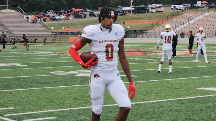 Bergen Catholic wide receiver Quincy Porter warms up before taking on Massillon on September 6, 2024. 